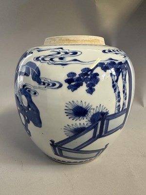 Lot 51 - A CHINESE BLUE AND WHITE JAR, QING DYNASTY, KANGXI PERIOD (1662-1722)