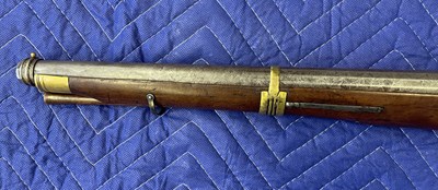 Lot 741 - A 25 BORE CENTRAL ITALIAN ROMAN-LOCK CARBINE, EARLY 18TH CENTURY