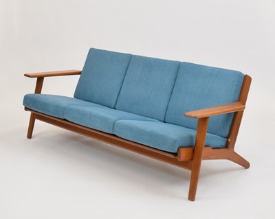 Lot 559 - HANS J. WEGNER (DANISH 1914-2007)