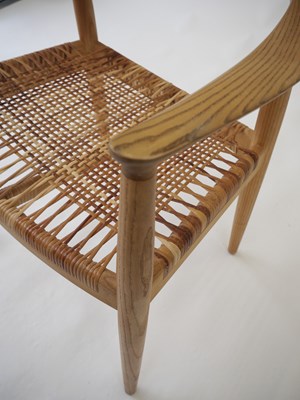 Lot 558 - HANS J. WEGNER (DANISH 1914-2007)