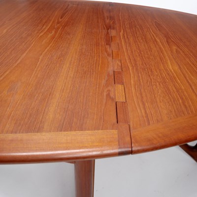 Lot 552 - NIELS KOEFOED (DANISH 1921-2003)