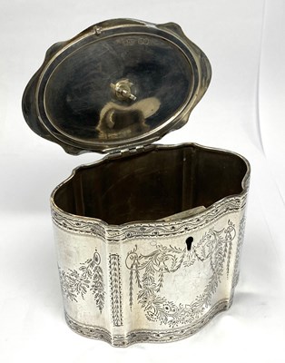 Lot 125 - A VICTORIAN SILVER TEA CADDY, ANDREW CRESPEL, LONDON, 1861