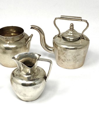 Lot 560 - FOUR PIECES OF SMALL SIZED VICTORIAN SILVER