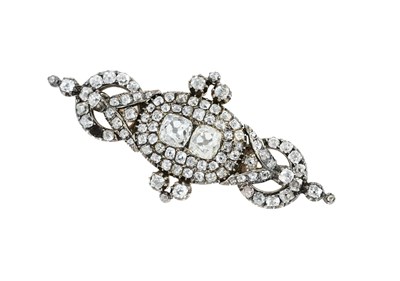 Lot 398 - DIAMOND BROOCH, 1800s AND LATER