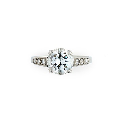 Lot 361 - DIAMOND RING, 1920s