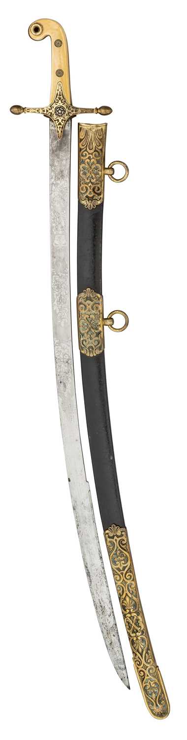 Lot 256 - A VICTORIAN OFFICER'S MAMELUKE-HILTED LEVÉE SWORD, MID-19TH CENTURY