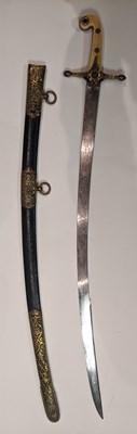 Lot 256 - A VICTORIAN OFFICER'S MAMELUKE-HILTED LEVÉE SWORD, MID-19TH CENTURY