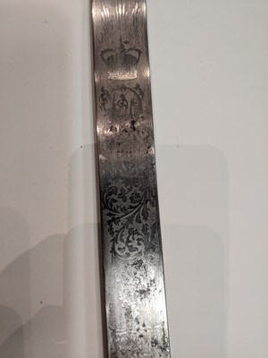 Lot 256 - A VICTORIAN OFFICER'S MAMELUKE-HILTED LEVÉE SWORD, MID-19TH CENTURY