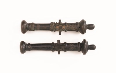 Lot 126 - TWO MINIATURE BRONZE CANNON IN 17TH CENTURY STYLE