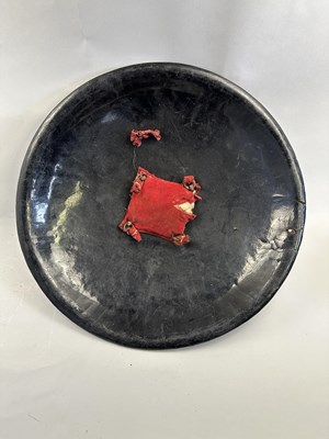 Lot 367 - AN INDO-PERSIAN KULAH KHUD AND LAQUERED HIDE SHIELD (DHAL), 19TH CENTURY