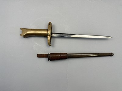 Lot 477 - A PRITCHARD-GREENER REVOLVER BAYONET, CIRCA 1917