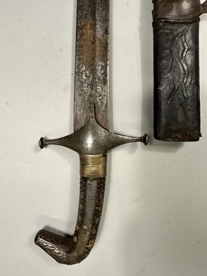 Lot 327 - AN INDO-PERSIAN SWORD (SHAMSHIR), 19TH CENTURY