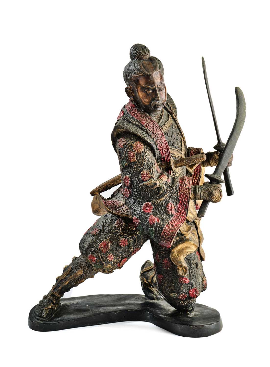 Lot 593 - A BRONZE FIGURE OF A JAPANESE WARRIOR