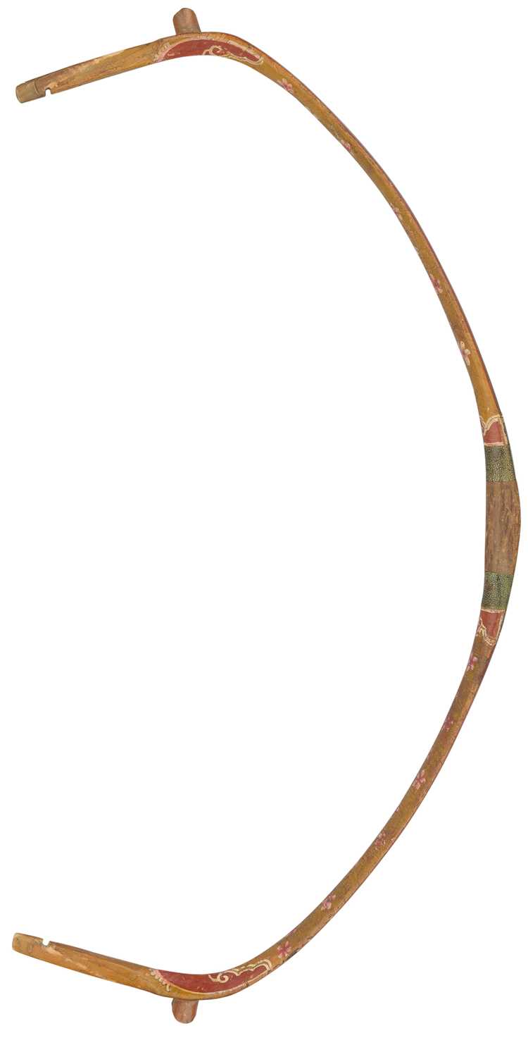 Lot 91 - A CHINESE COMPOSITE BOW, QING DYNASTY,