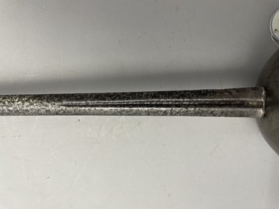 Lot 193 - A SPANISH OFFICER’S CUP-HILT RAPIER, LATE 17TH CENTURY