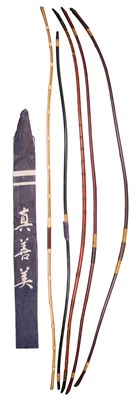 Lot 4 - FIVE JAPANESE BOWS AND A BOW BAG, EDO PERIOD AND LATER