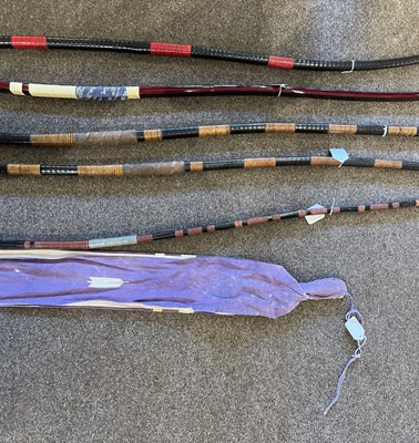 Lot 584 - FIVE JAPANESE BOWS AND A BOW BAG, EDO PERIOD AND LATER