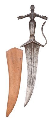 Lot 56 - A SOUTH INDIAN DAGGER (CHILANUM), 16TH/17TH CENTURY