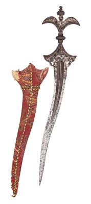 Lot 55 - A SOUTH INDIAN DAGGER (CHILANUM), 15TH/16TH CENTURY, POSSIBLY MADRAS