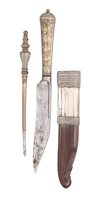 Lot 68 - A SOUTH INDIAN DAGGER, EARLY 19TH CENTURY, PROBABLY KERALA