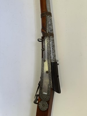 Lot 577 - AN INDIAN 15-BORE MATCHLOCK GUN (TORADAR), LATE 18TH/19TH CENTURY, PROBABLY JAIPUR, RAJASTHAN