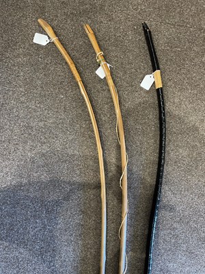 Lot 587 - THREE SIGNED JAPANESE BOWS, 20TH CENTURY