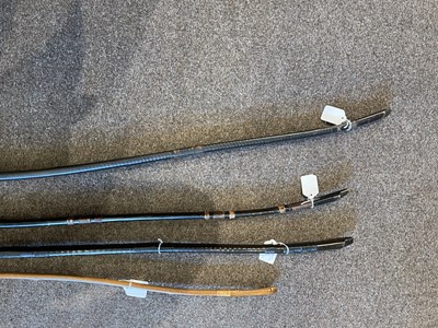 Lot 586 - FOUR UNSIGNED JAPANESE BOWS, 19TH/20TH CENTURY