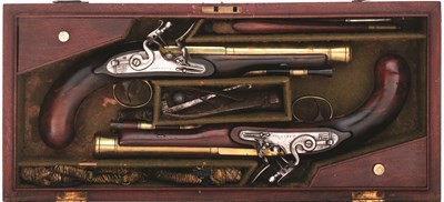 Lot 180 - A PAIR OF FLINTLOCK BLUNDERBUSS PISTOLS SIGNED SARGEANT