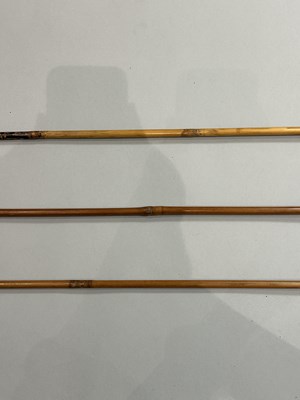 Lot 43 - A LARGE QUANTITY OF ARROWS AND HARPOONS, 19TH CENTURY