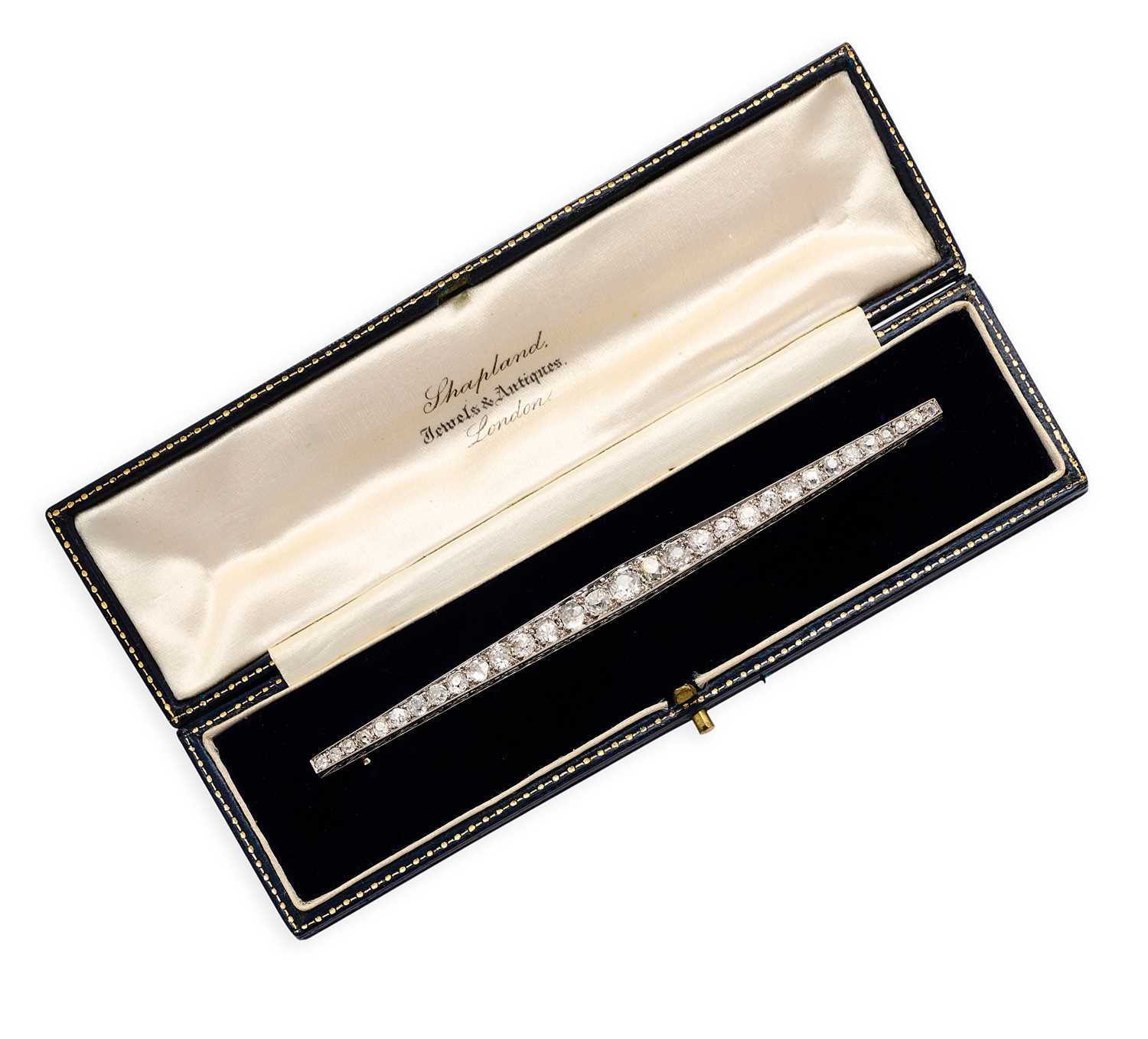 Lot 661 - DIAMOND BAR BROOCH, 1920s