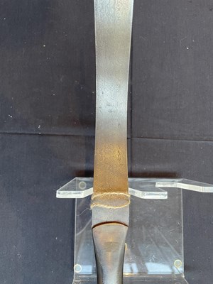 Lot 652 - AN INDIAN STEEL BOW, 18TH/19TH CENTURY