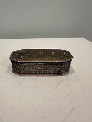 Lot 259 - A PARCEL GILT SILVER TOBACCO BOX, SUMATRA, INDONESIA, 18TH/19TH CENTURY
