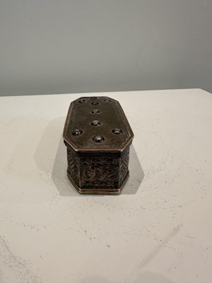 Lot 259 - A PARCEL GILT SILVER TOBACCO BOX, SUMATRA, INDONESIA, 18TH/19TH CENTURY