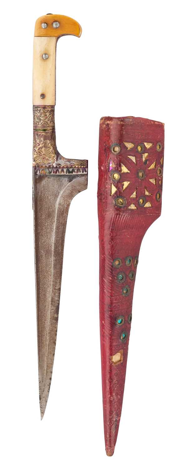 Lot 624 - AN INDO-PERSIAN DAGGER (PESH-KABZ), 19TH CENTURY
