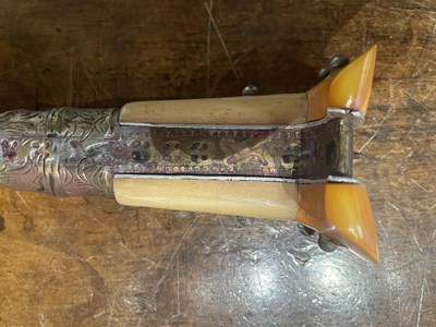 Lot 624 - AN INDO-PERSIAN DAGGER (PESH-KABZ), 19TH CENTURY