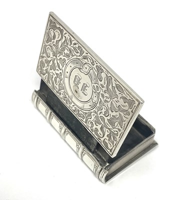 Lot 36 - A VICTORIAN SILVER VESTA CASE, CHARLES WASHINGTON SHIRLEY DEAKIN, BIRMINGHAM, 1861