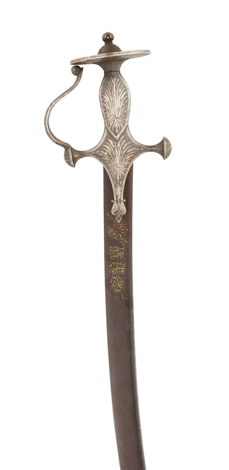 Lot 10 - A FINE INDIAN TALWAR WITH PERSIAN BLADE, EARLY TO MID-18TH CENTURY