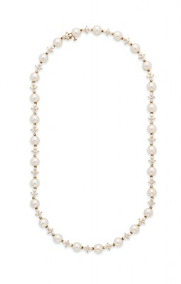 Lot 116 - TIFFANY & CO.: GOLD, CULTURED PEARL AND DIAMOND NECKLACE