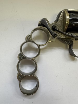 Lot 416 - A LIEGE PIN-FIRE SIX-SHOT KNUCKLE-DUSTER REVOLVER OF DOLNE (APACHE) TYPE AND OF SMALL BORE