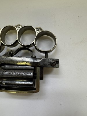Lot 416 - A LIEGE PIN-FIRE SIX-SHOT KNUCKLE-DUSTER REVOLVER OF DOLNE (APACHE) TYPE AND OF SMALL BORE