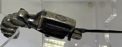 Lot 416 - A LIEGE PIN-FIRE SIX-SHOT KNUCKLE-DUSTER REVOLVER OF DOLNE (APACHE) TYPE AND OF SMALL BORE