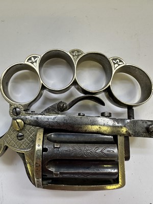 Lot 416 - A LIEGE PIN-FIRE SIX-SHOT KNUCKLE-DUSTER REVOLVER OF DOLNE (APACHE) TYPE AND OF SMALL BORE
