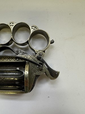 Lot 416 - A LIEGE PIN-FIRE SIX-SHOT KNUCKLE-DUSTER REVOLVER OF DOLNE (APACHE) TYPE AND OF SMALL BORE