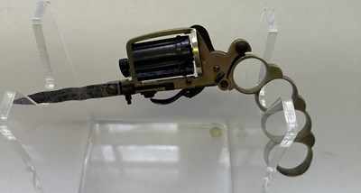 Lot 417 - A LIEGE PIN-FIRE SIX-SHOT KNUCKLE-DUSTER REVOLVER OF DOLNE (APACHE) TYPE AND OF SMALL BORE