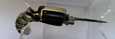 Lot 417 - A LIEGE PIN-FIRE SIX-SHOT KNUCKLE-DUSTER REVOLVER OF DOLNE (APACHE) TYPE AND OF SMALL BORE