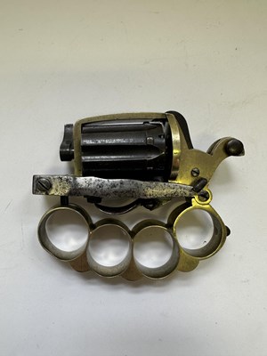 Lot 417 - A LIEGE PIN-FIRE SIX-SHOT KNUCKLE-DUSTER REVOLVER OF DOLNE (APACHE) TYPE AND OF SMALL BORE