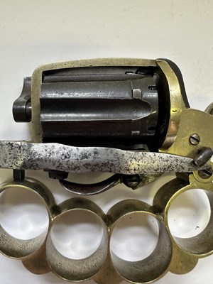 Lot 417 - A LIEGE PIN-FIRE SIX-SHOT KNUCKLE-DUSTER REVOLVER OF DOLNE (APACHE) TYPE AND OF SMALL BORE