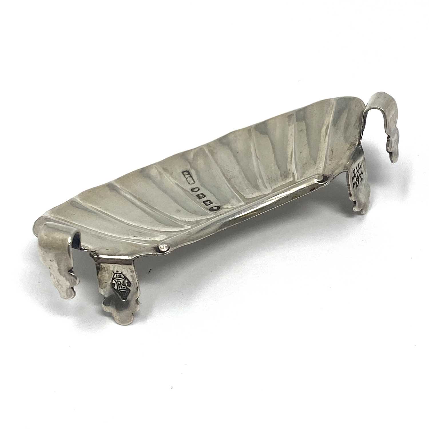Lot 174 - A VICTORIAN SILVER MOUSTACHE GUARD, BOURNE & O'NEILL, BIRMINGHAM, 1890