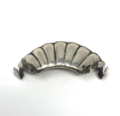 Lot 174 - A VICTORIAN SILVER MOUSTACHE GUARD, BOURNE & O'NEILL, BIRMINGHAM, 1890