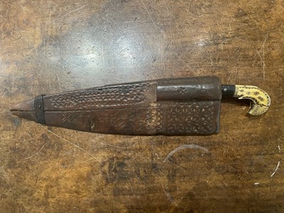 Lot 4 - TWO SOUTH INDIAN SMALL DAGGERS, 18TH/19TH CENTURY, PROBABLY KERALA